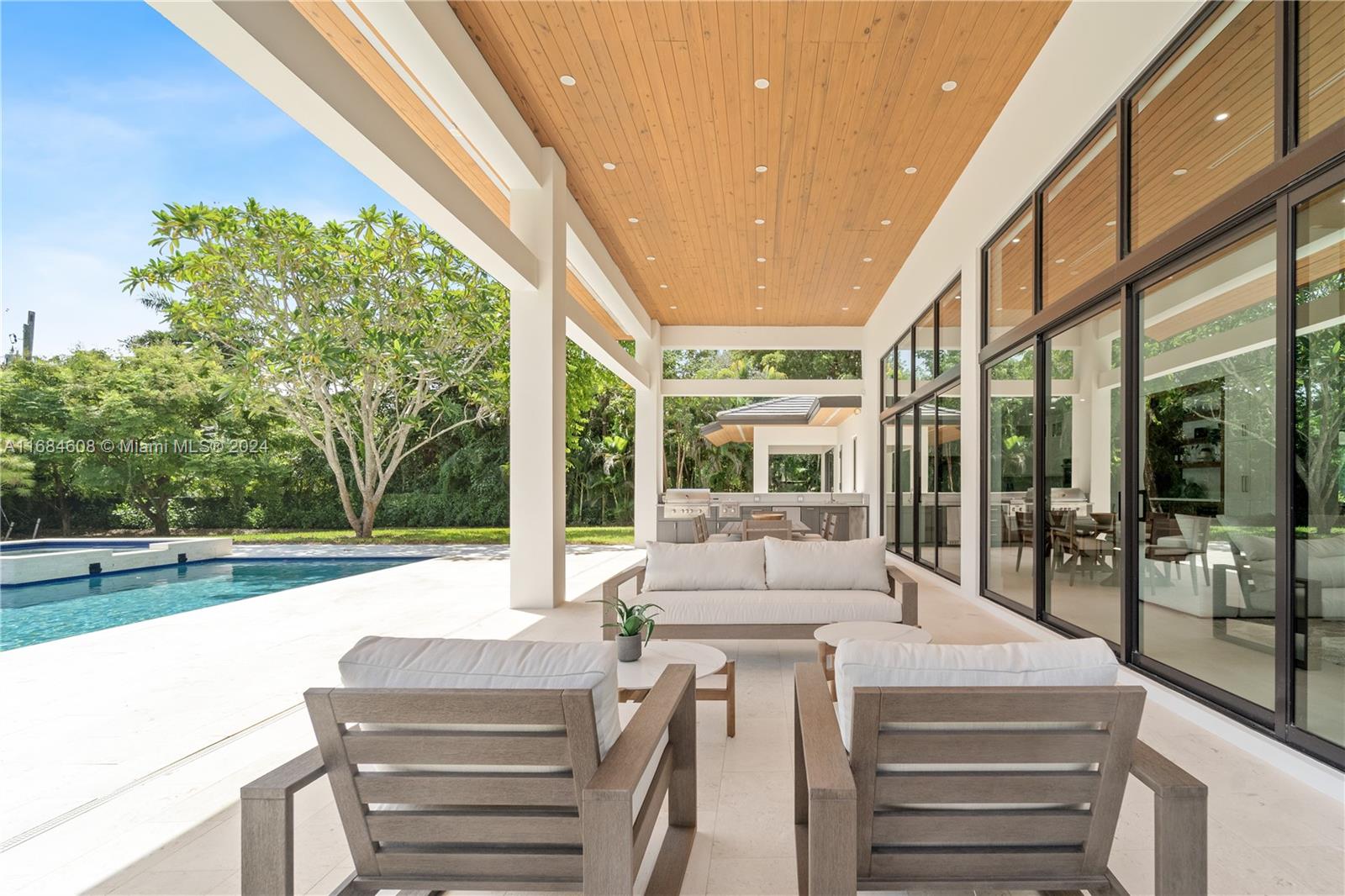 MARIEL GROVE ESTS - Residential