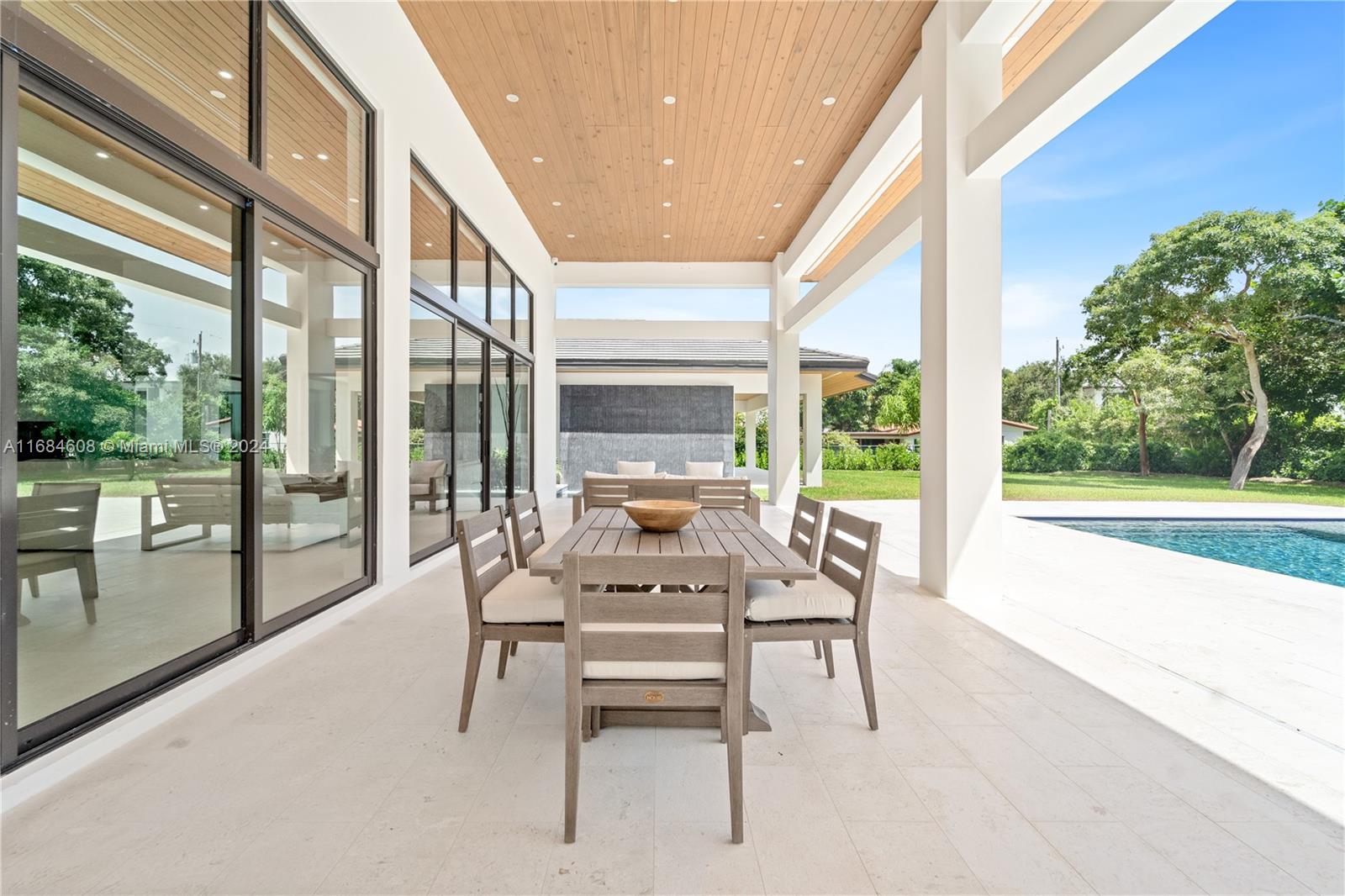 MARIEL GROVE ESTS - Residential