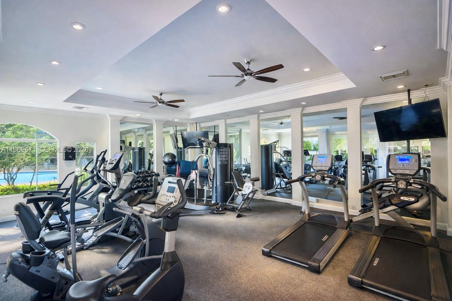 EQUESTRIAN CLUB - Residential