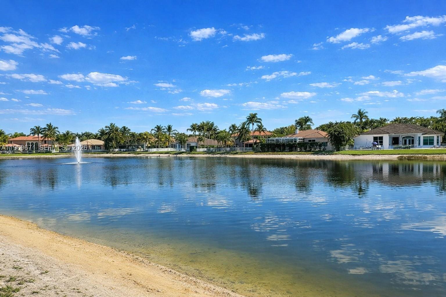 EQUESTRIAN CLUB - Residential