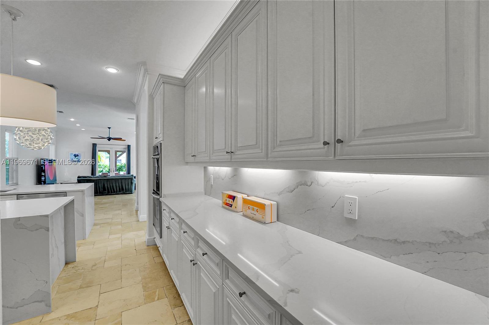 EQUESTRIAN CLUB - Residential