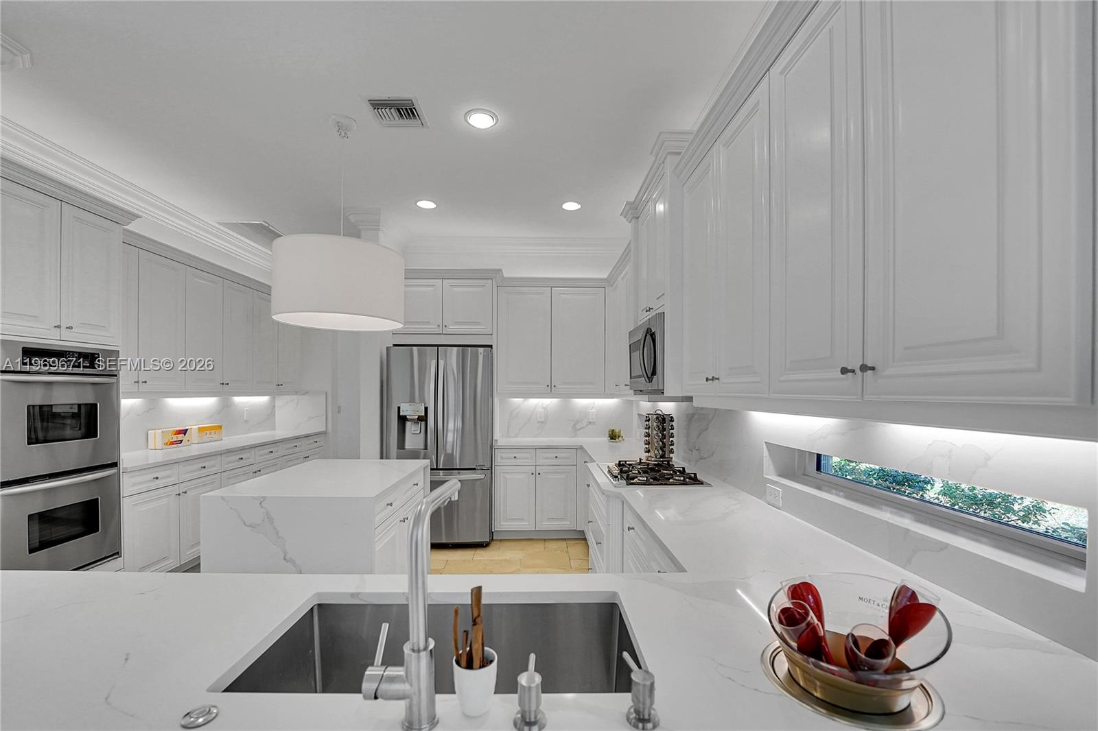 EQUESTRIAN CLUB - Residential