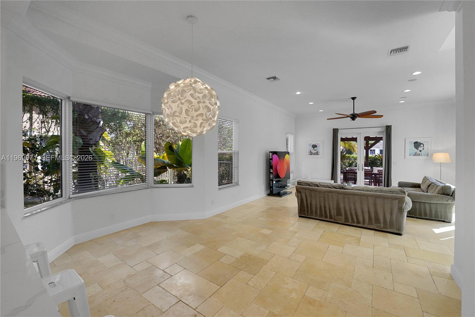 EQUESTRIAN CLUB - Residential