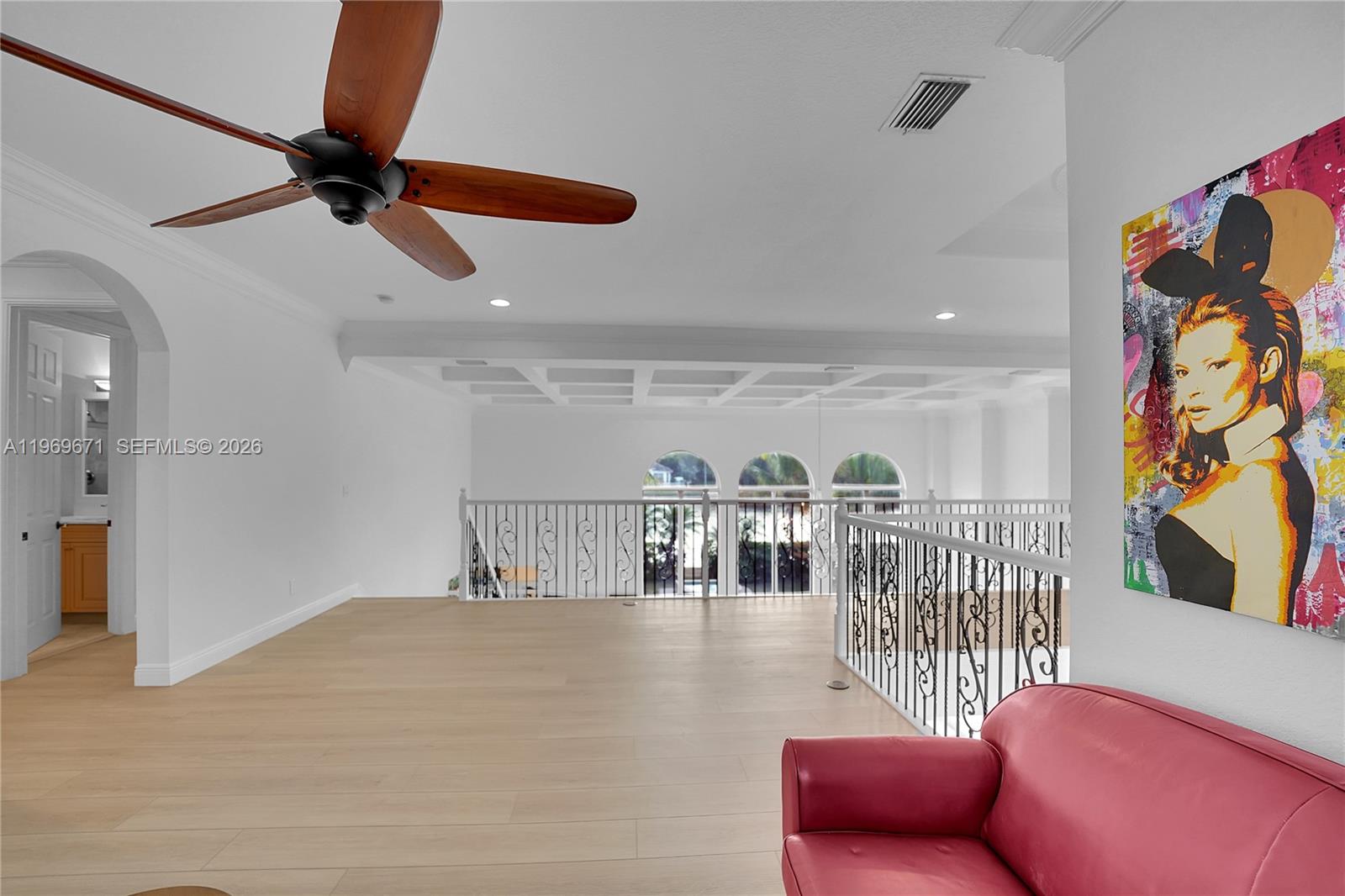 EQUESTRIAN CLUB - Residential