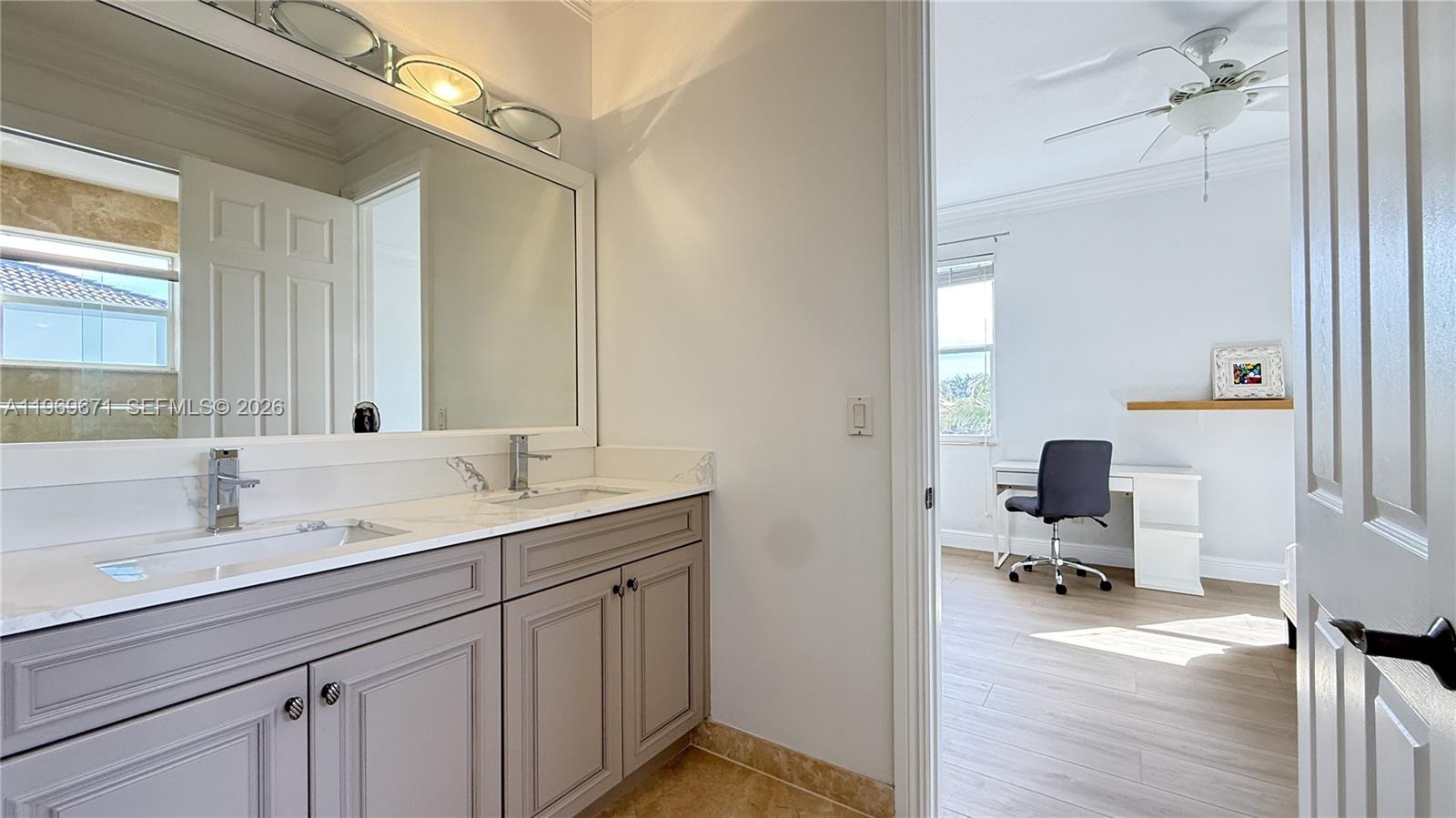 EQUESTRIAN CLUB - Residential