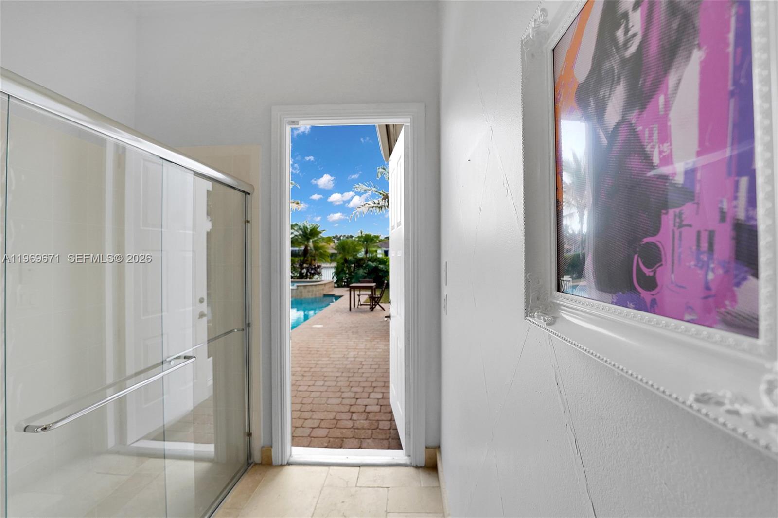 EQUESTRIAN CLUB - Residential