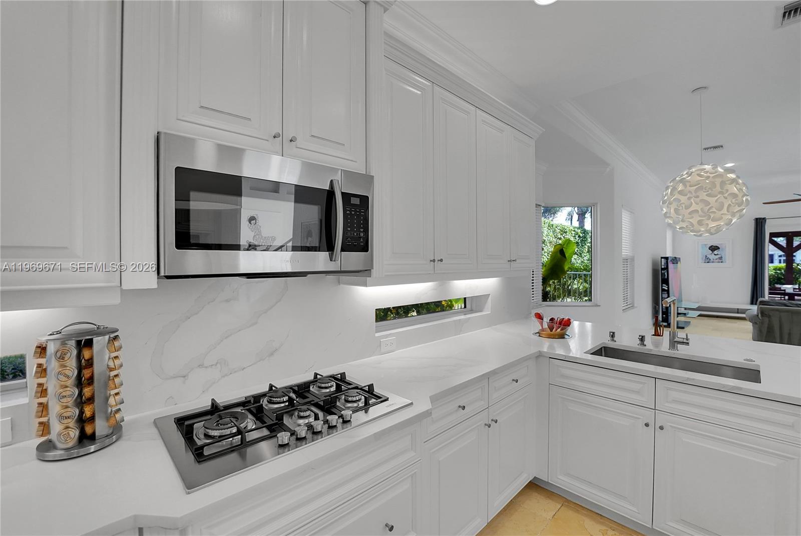 EQUESTRIAN CLUB - Residential