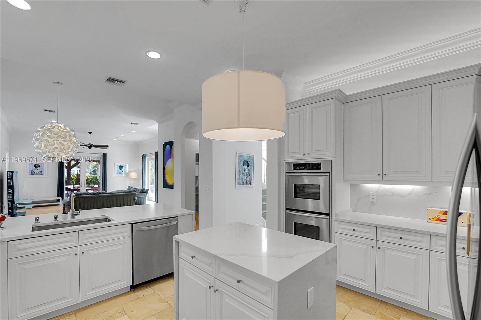 EQUESTRIAN CLUB - Residential