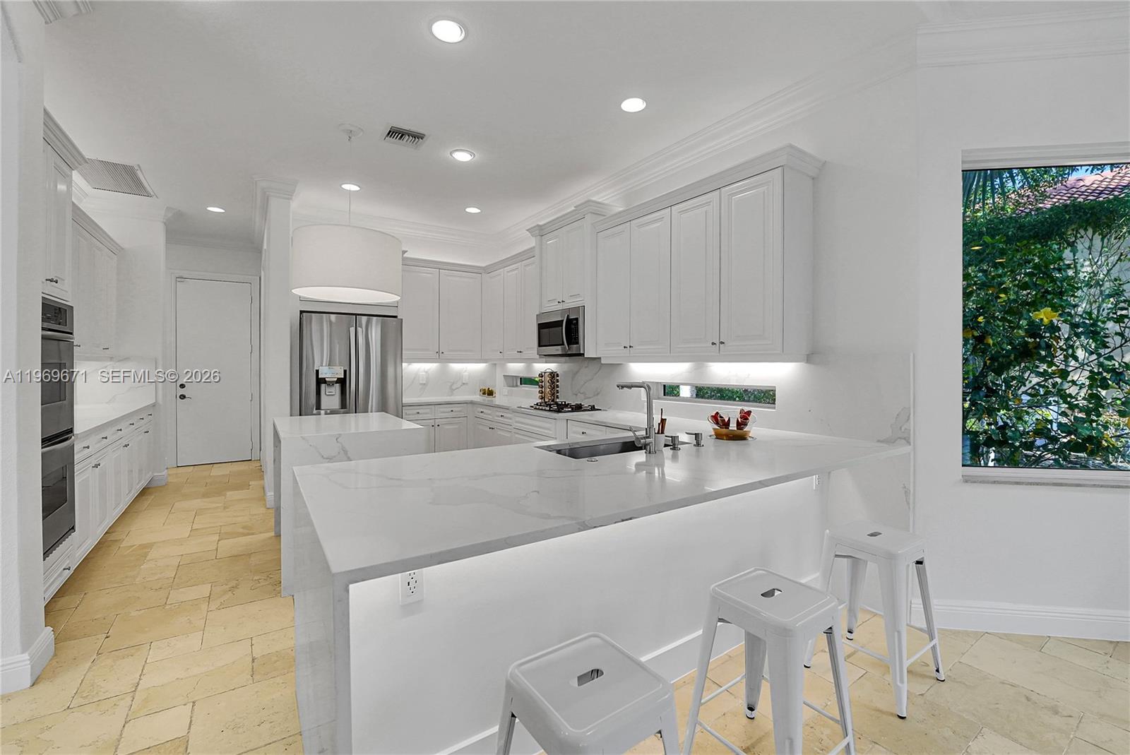 EQUESTRIAN CLUB - Residential