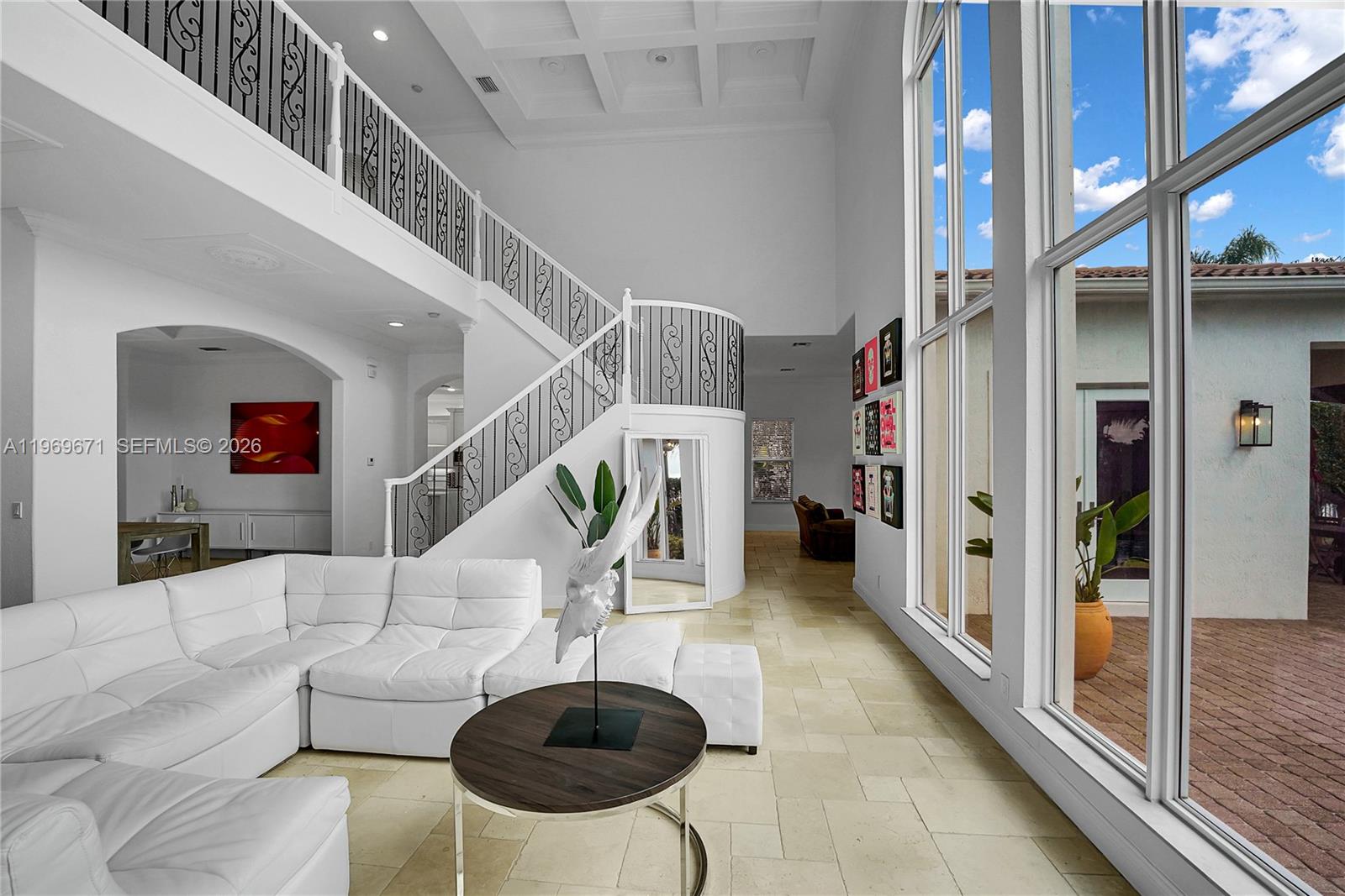 EQUESTRIAN CLUB - Residential