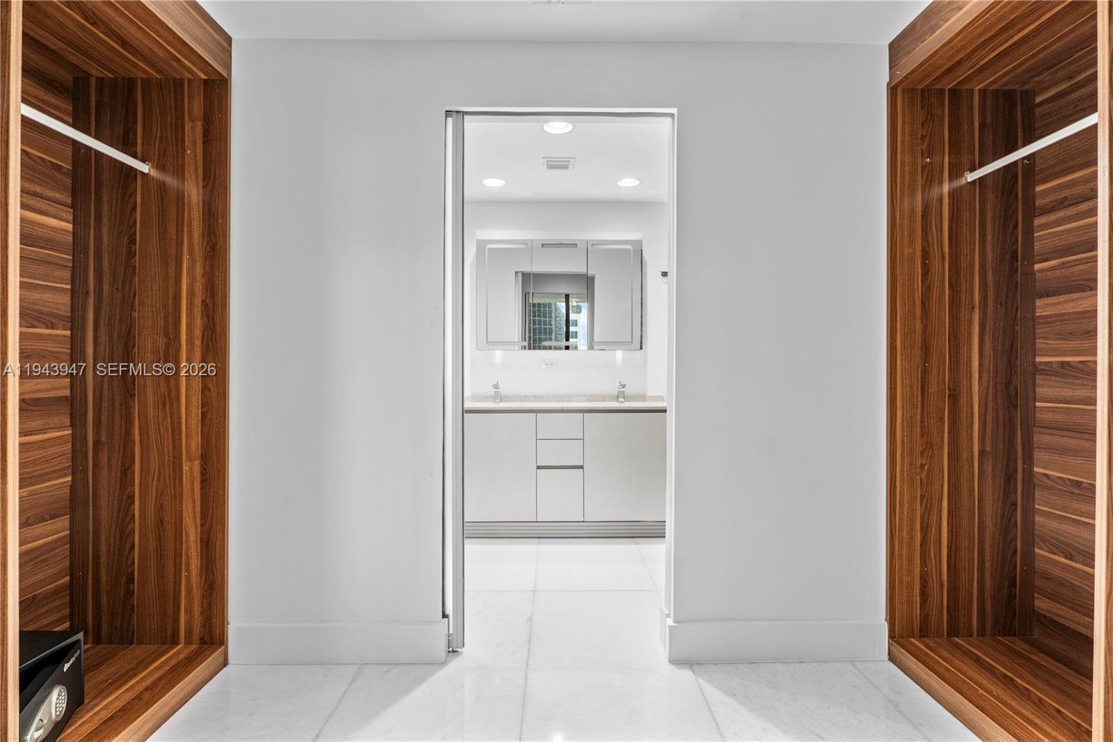 1010 BRICKELL CONDO - Residential