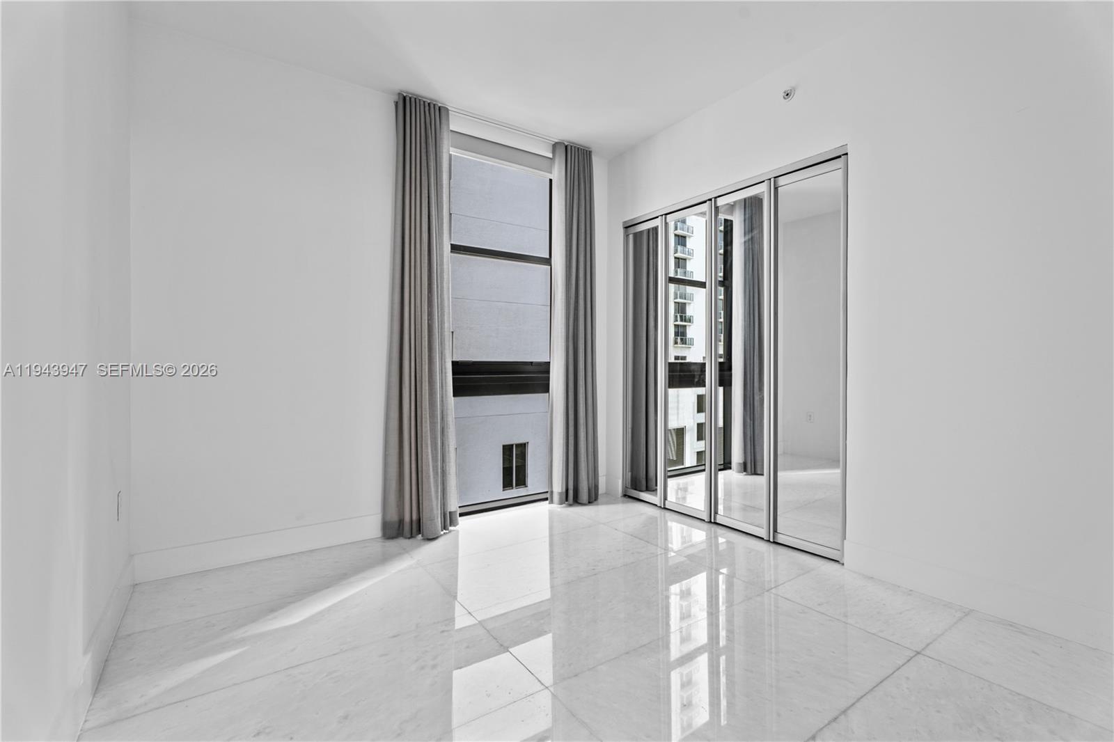 1010 BRICKELL CONDO - Residential