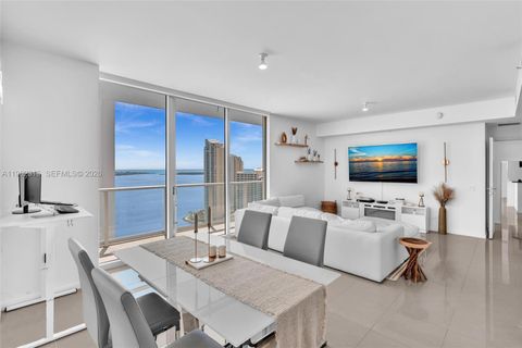 300 S Biscayne Blvd 2916 Miami FL 33131