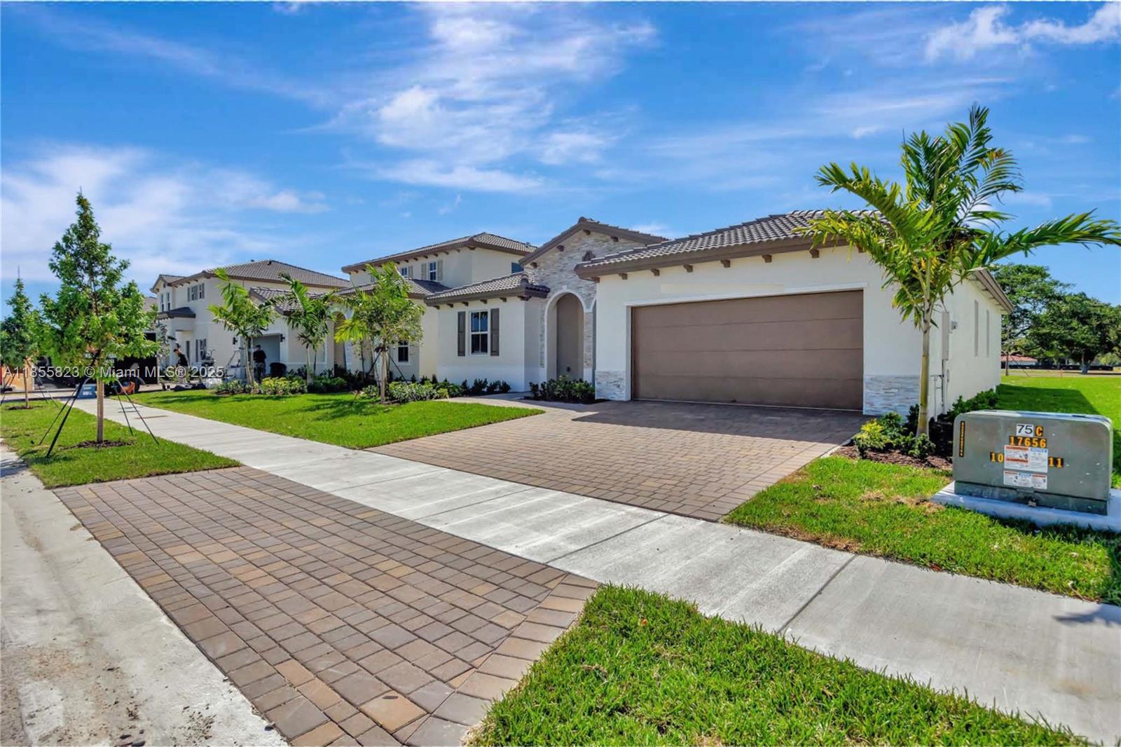 Stunning Single Family in Lennar Altamira
Spacious 4-bedroom, 3-bath single-family home in Lennar Altamira! Features include an open-concept layout, modern kitchen, 2-car garage, and a private backyardperfect for relaxing or entertaining. Section 8 vouchers welcome.