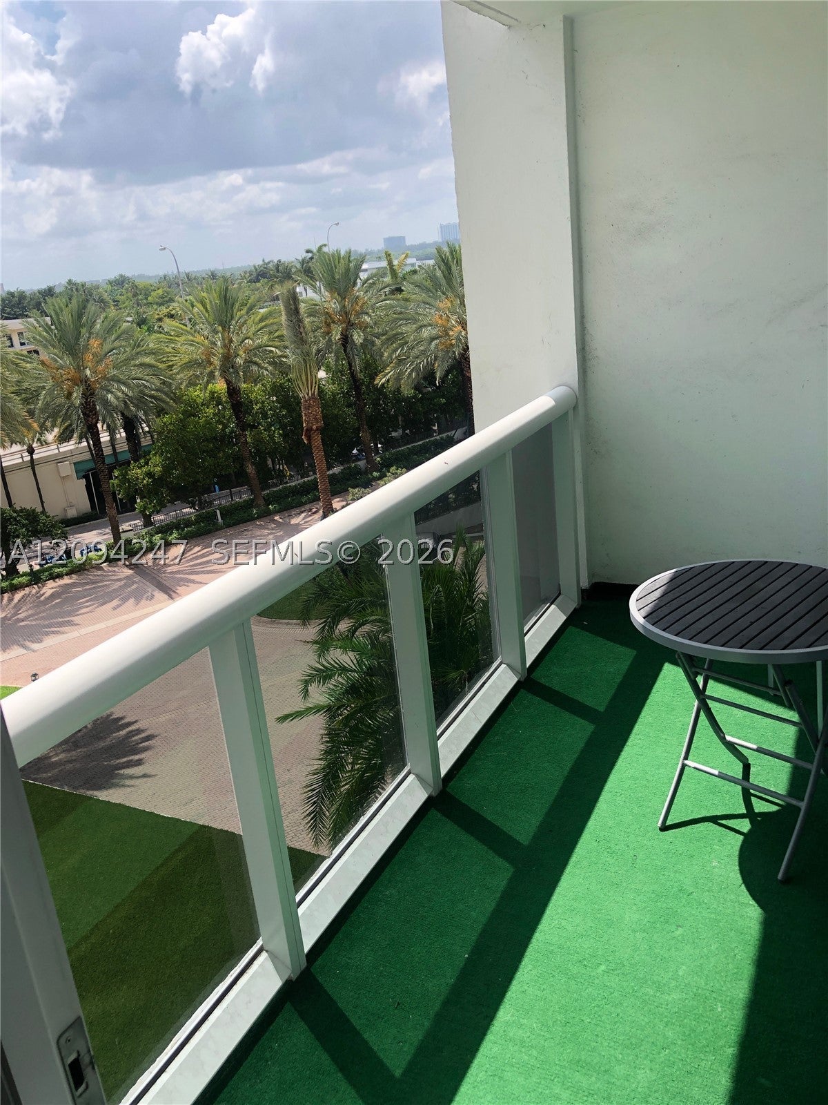 10275 Collins Ave 427