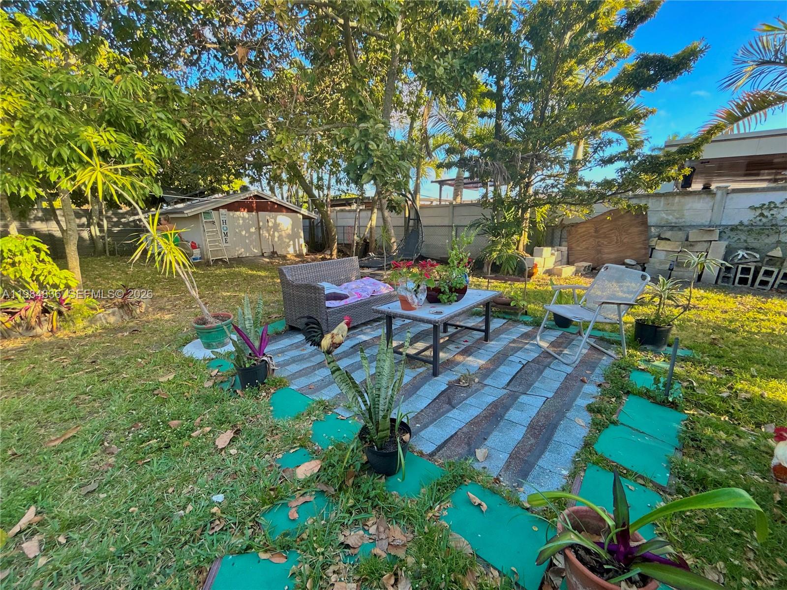 LOS ANGELES ESTATES SEC O - Residential