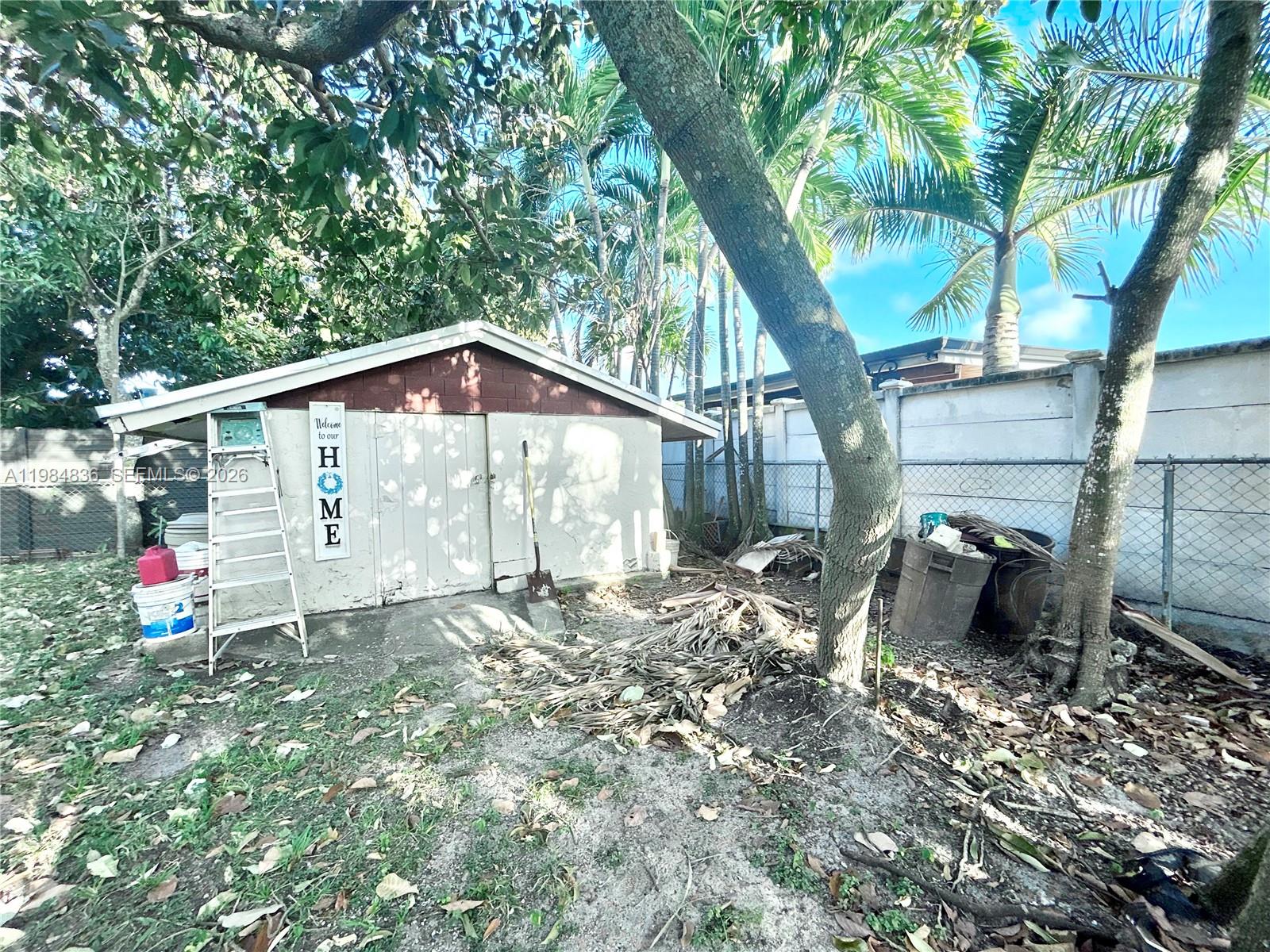 LOS ANGELES ESTATES SEC O - Residential