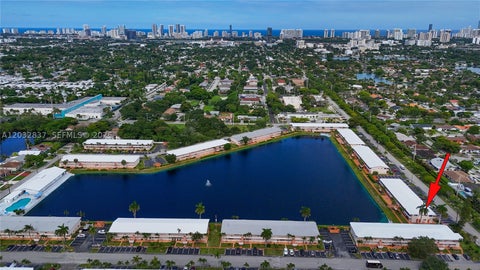 Photo of 1050 SW 11th St #20L, Hallandale Beach, FL 33009 (MLS # A12032837)