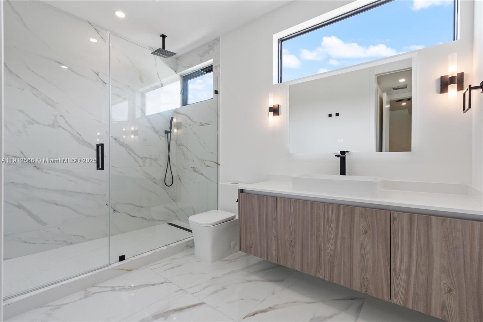 LIVERMORE ESTATES - Residential