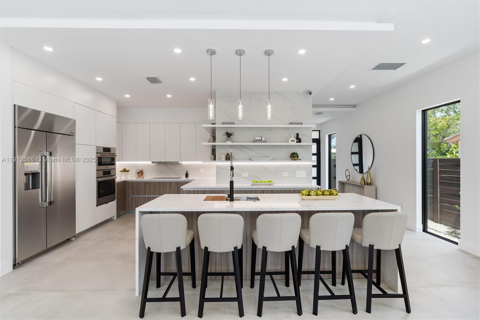 1814 Middle River Dr