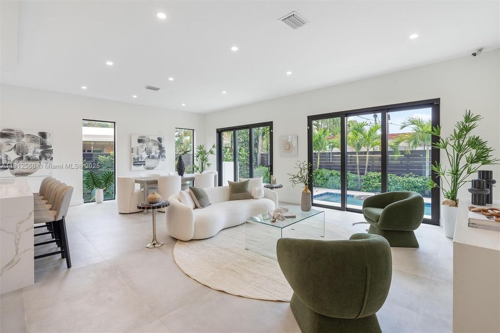 Photo of 1814 Middle River Dr, Fort Lauderdale, FL 33305 (MLS # A11912566)