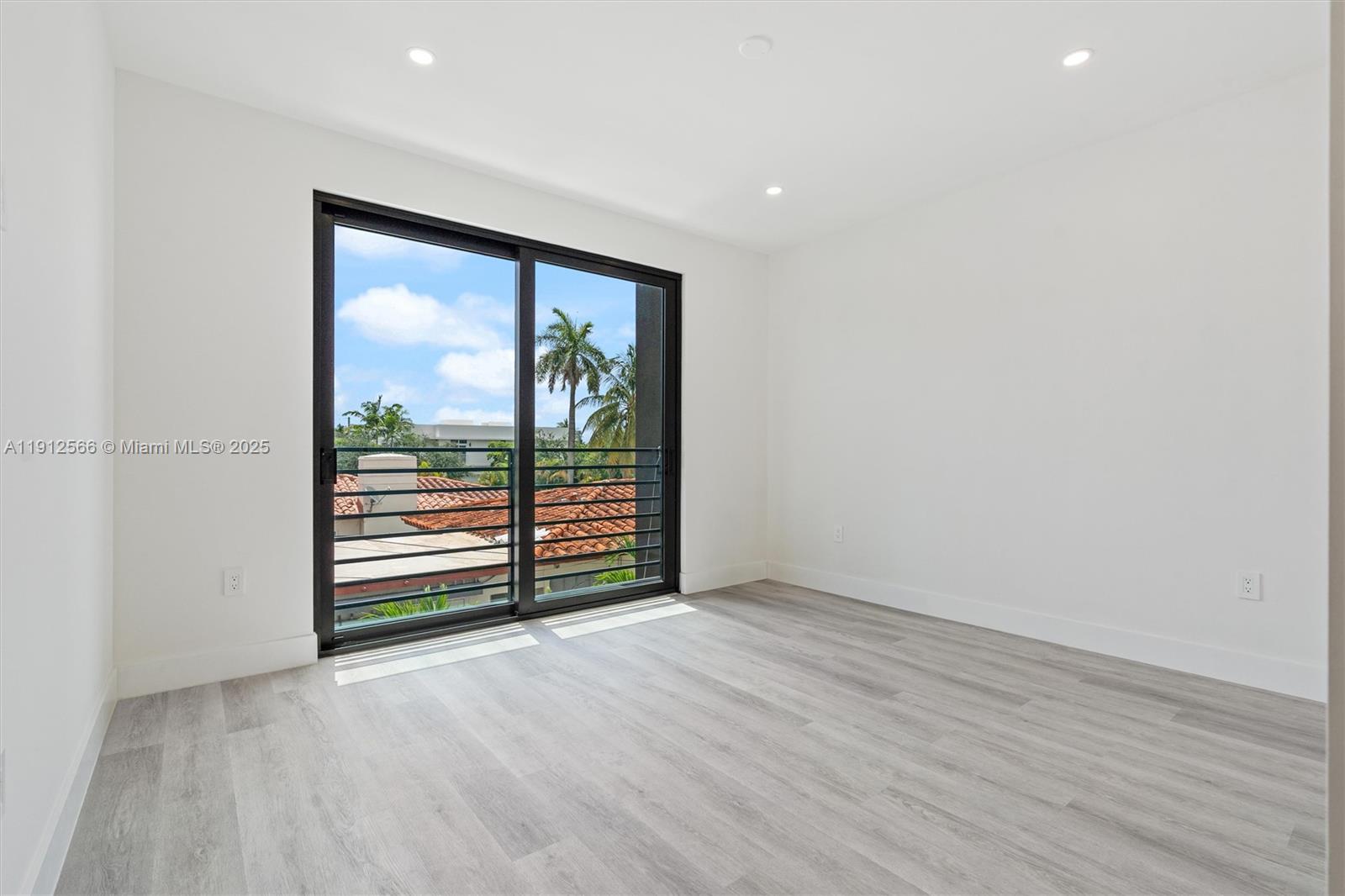 LIVERMORE ESTATES - Residential