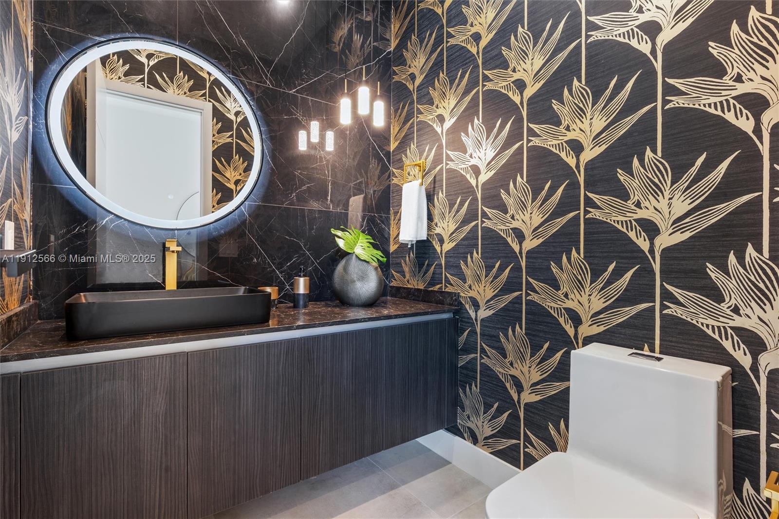 LIVERMORE ESTATES - Residential