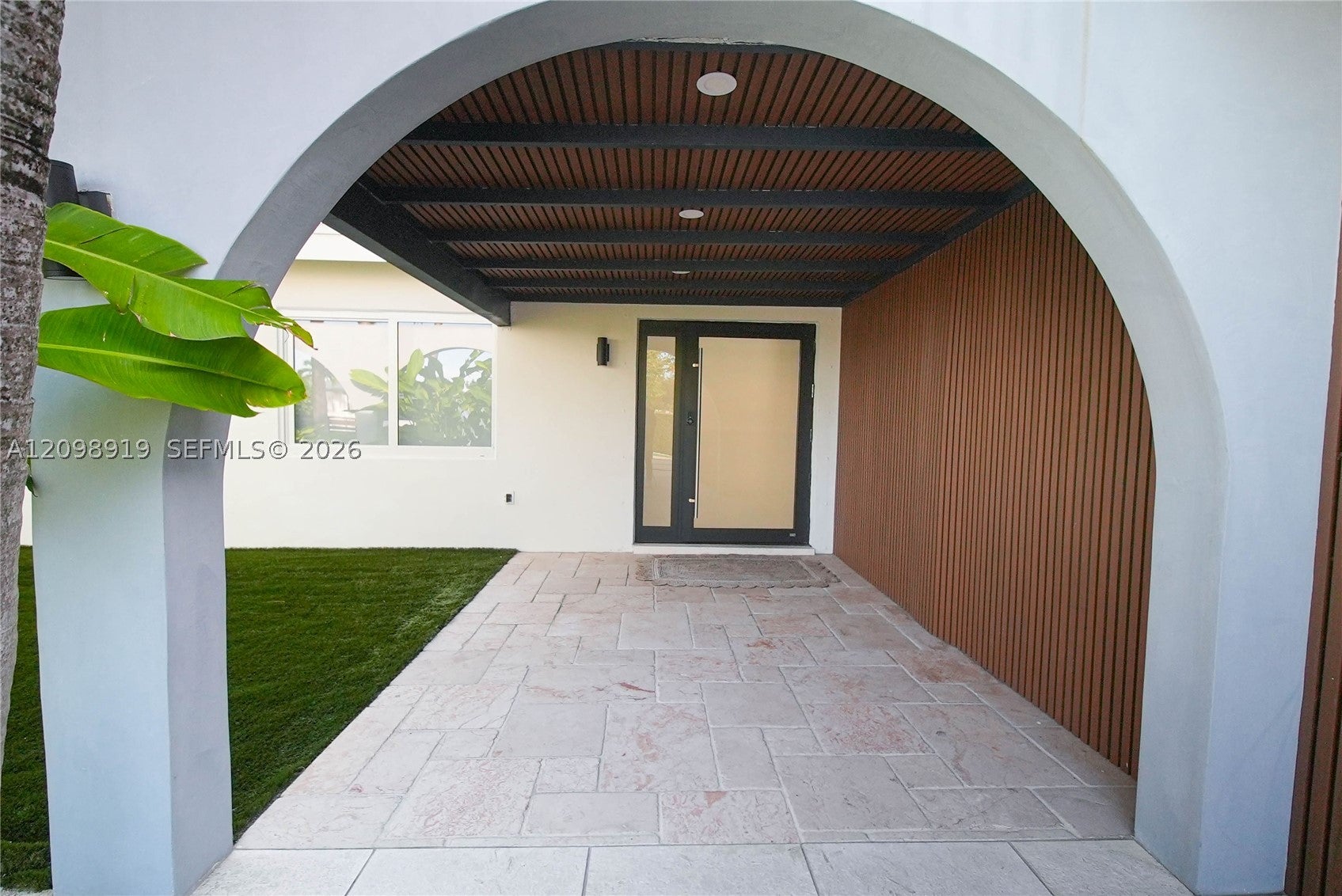 1242 NE 81st Ter, Miami, FL, 33138/$6,700,000 3 1242 NE 81st Ter