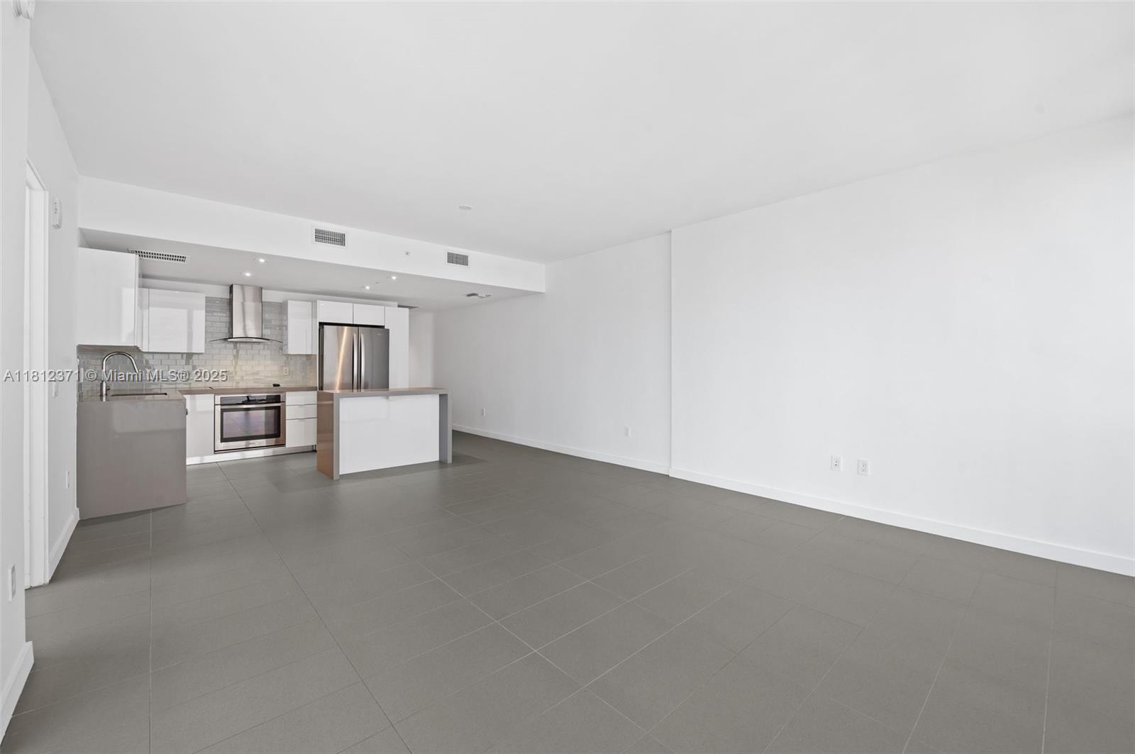 CANVAS CONDO - Residential Lease