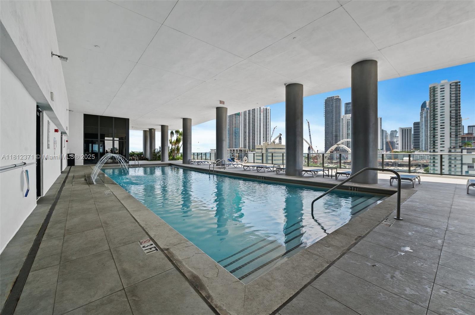 CANVAS CONDO - Residential Lease