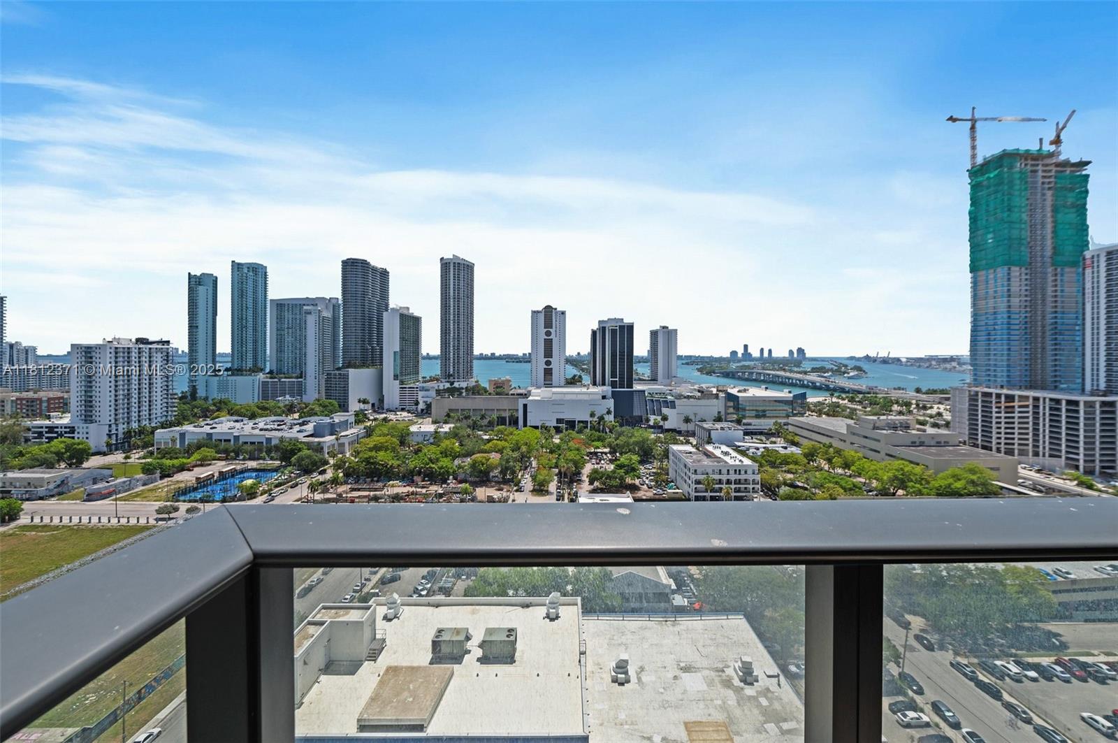 CANVAS CONDO - Residential Lease