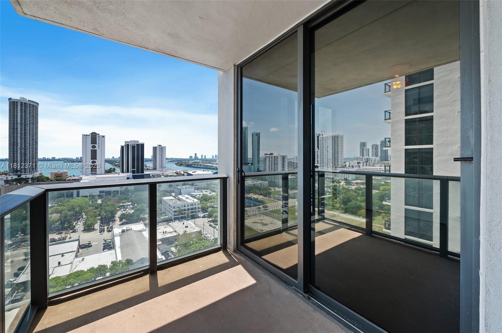 CANVAS CONDO - Residential Lease