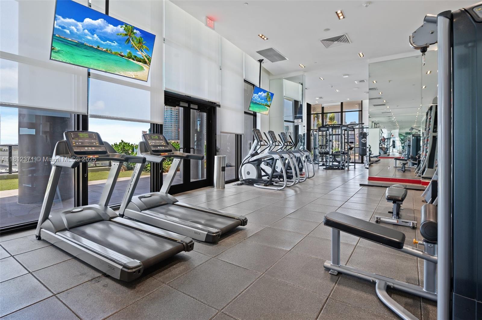 CANVAS CONDO - Residential Lease