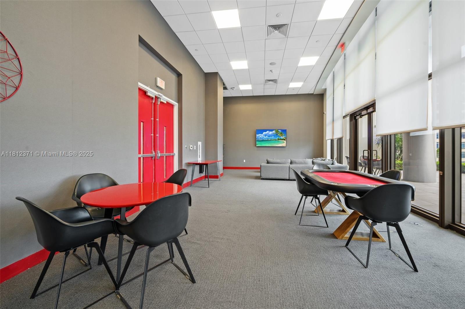 CANVAS CONDO - Residential Lease