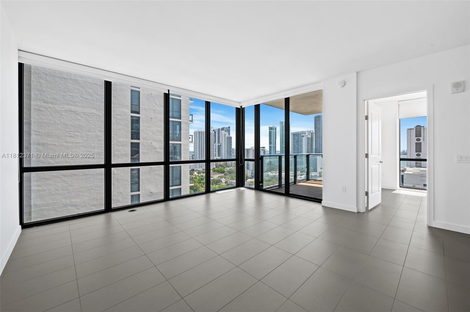 CANVAS CONDO - Residential Lease