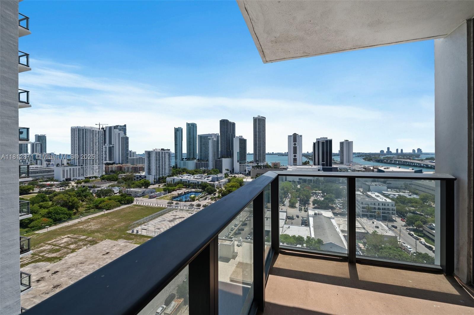 CANVAS CONDO - Residential Lease