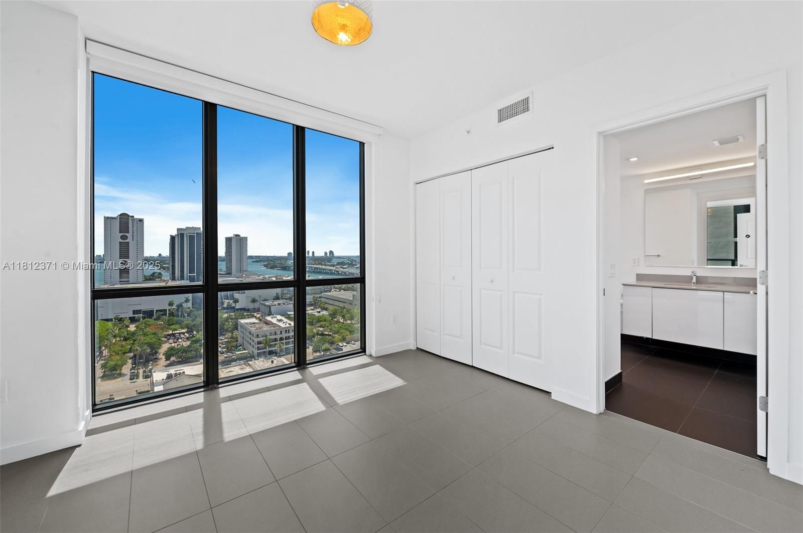 CANVAS CONDO - Residential Lease