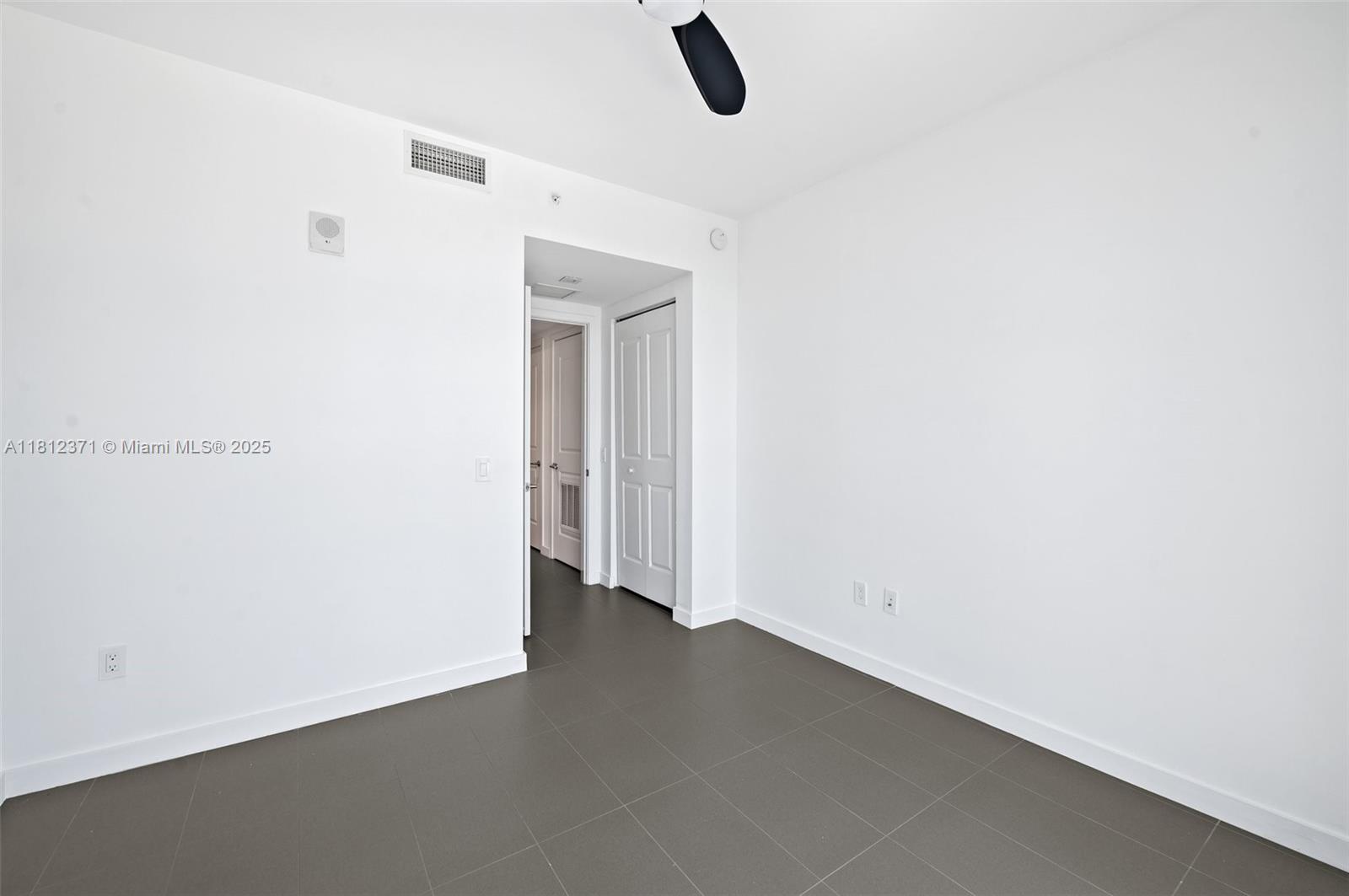 CANVAS CONDO - Residential Lease
