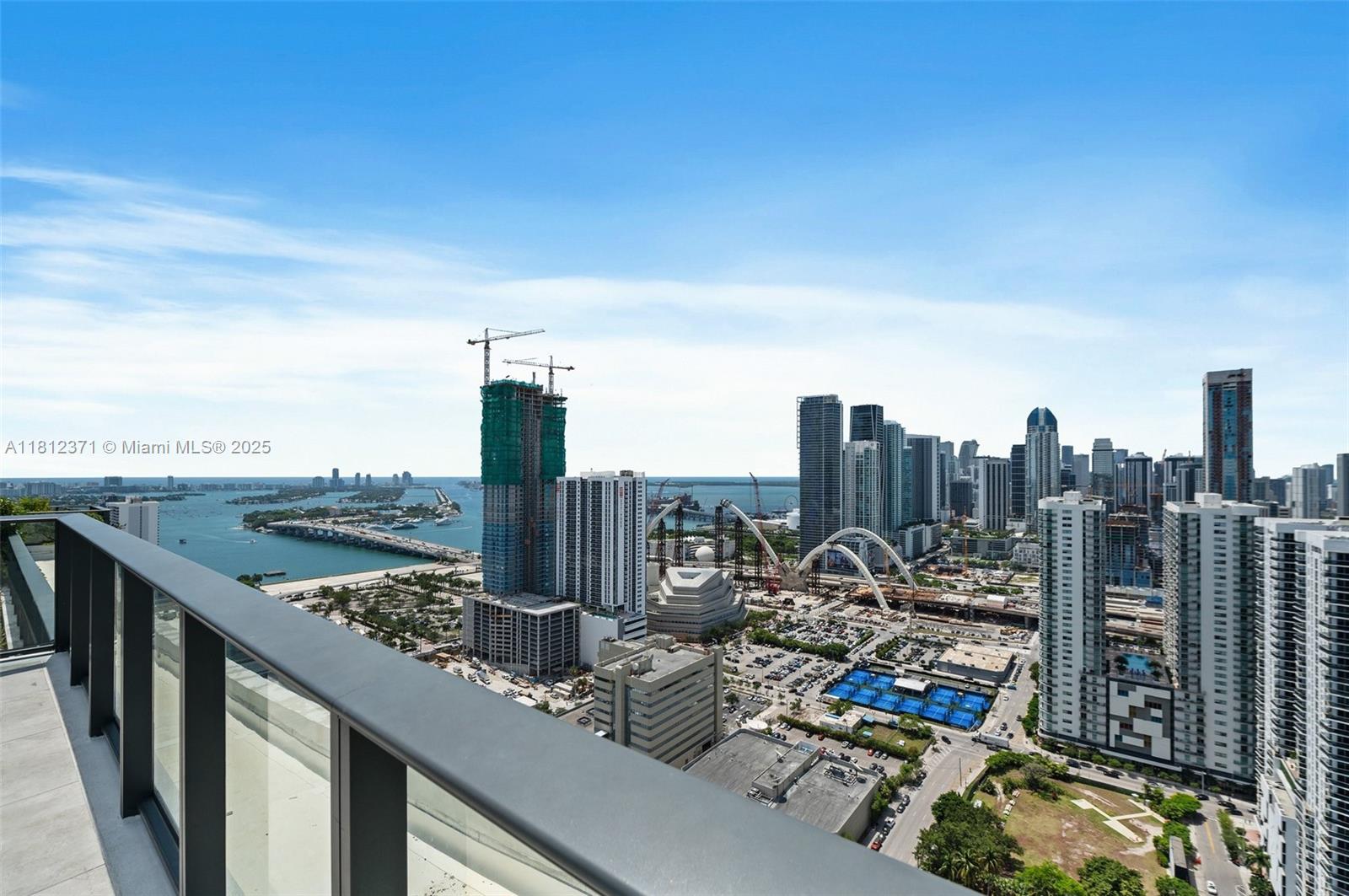 CANVAS CONDO - Residential Lease