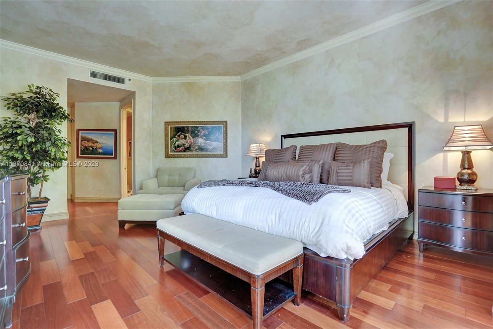 2600 ISL BLVD WILLIAMS IS - Residential