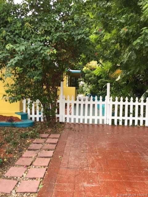 North Hollywood 4-1 B - Residential Lease