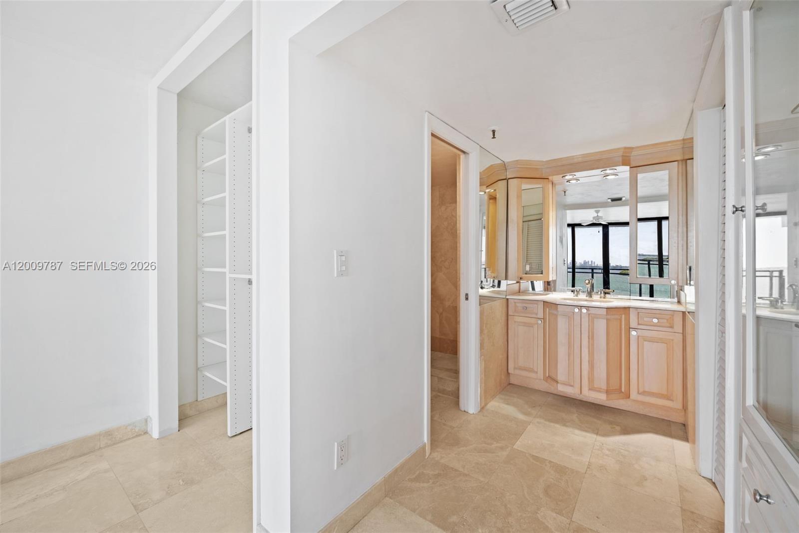 CORAL BAY RACQUET CLUB CO - Residential