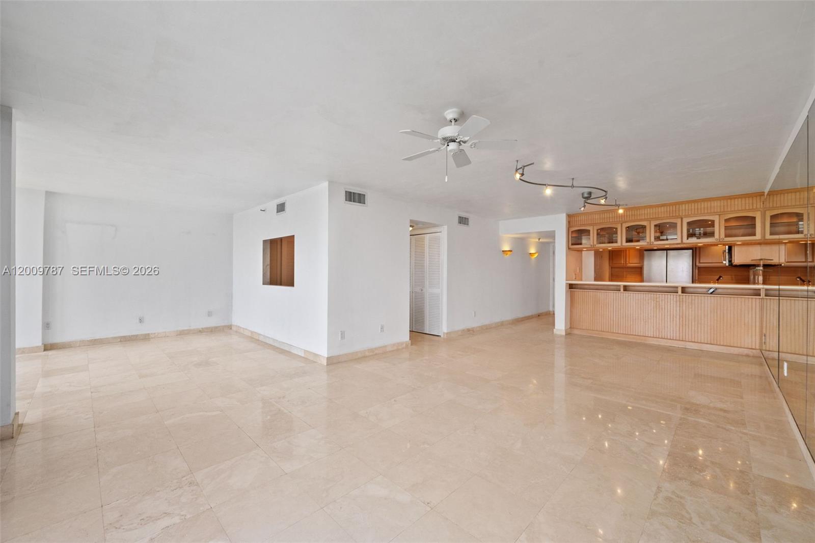 CORAL BAY RACQUET CLUB CO - Residential