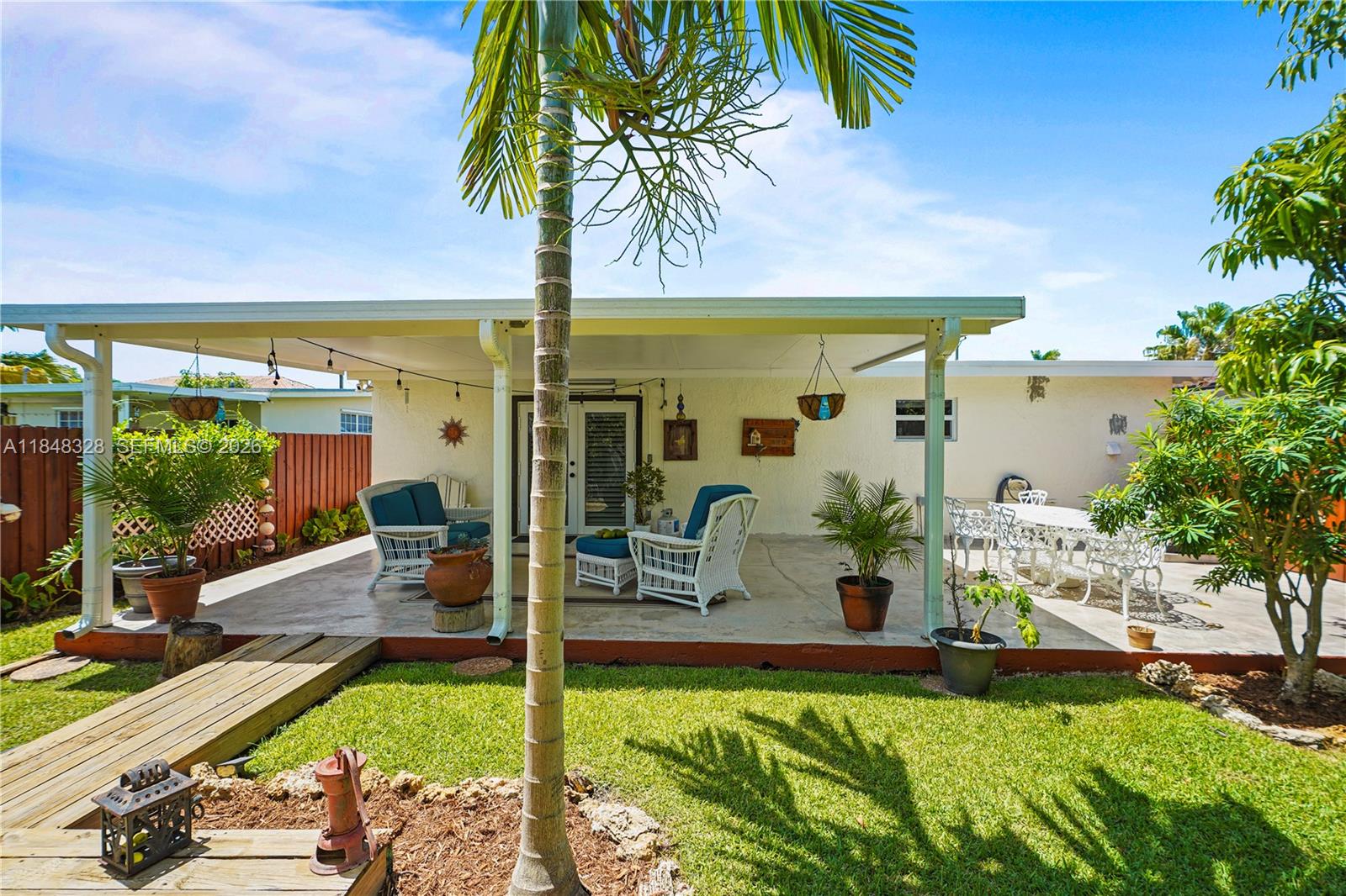 CORAL VILLAS REV - Residential