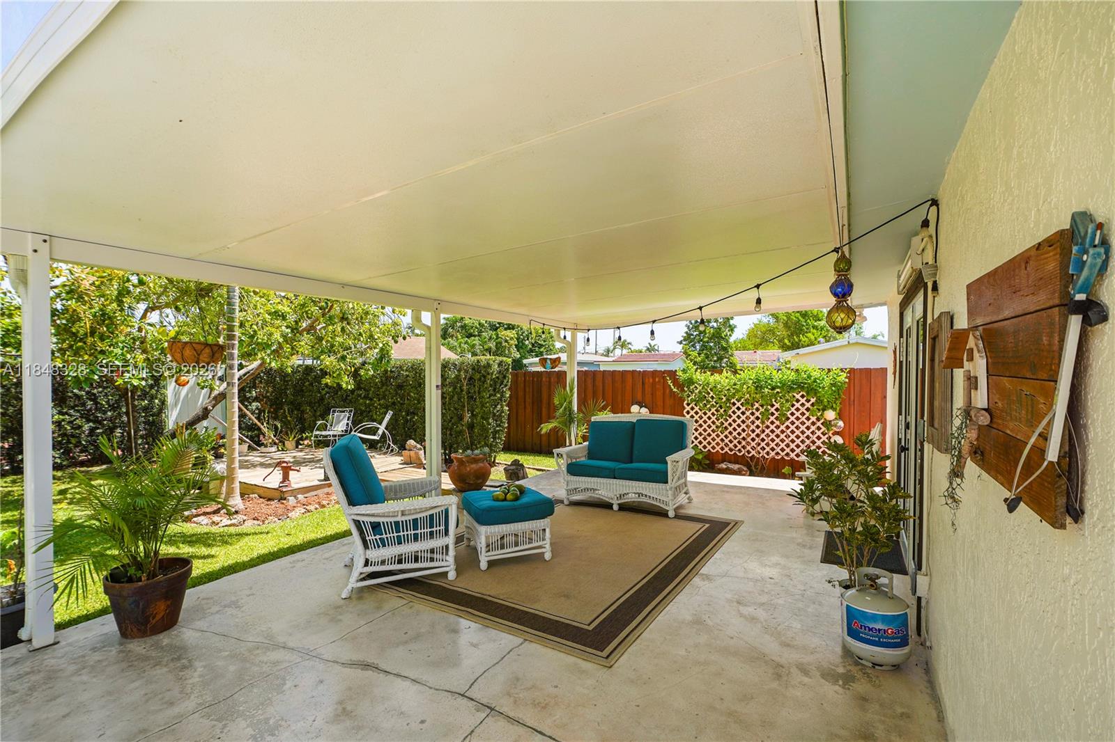 CORAL VILLAS REV - Residential