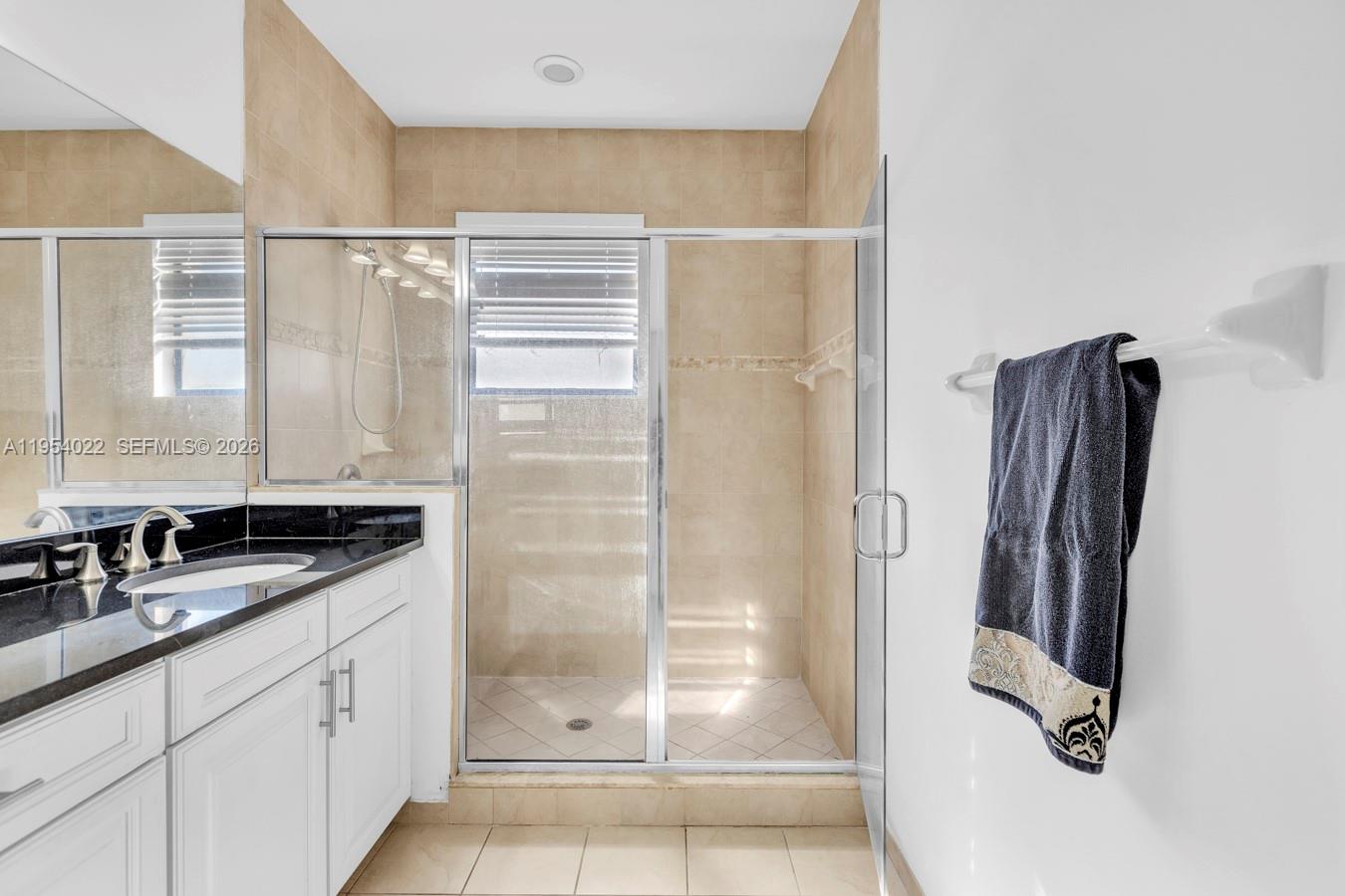 DORAL BREEZE - Residential