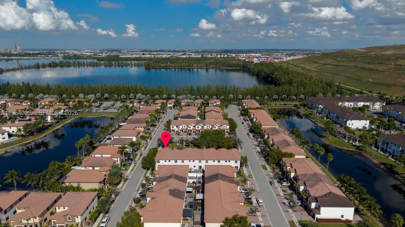 DORAL BREEZE - Residential