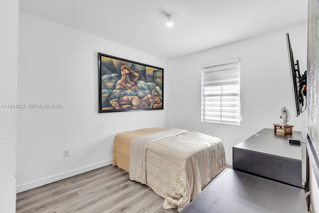 DORAL BREEZE - Residential