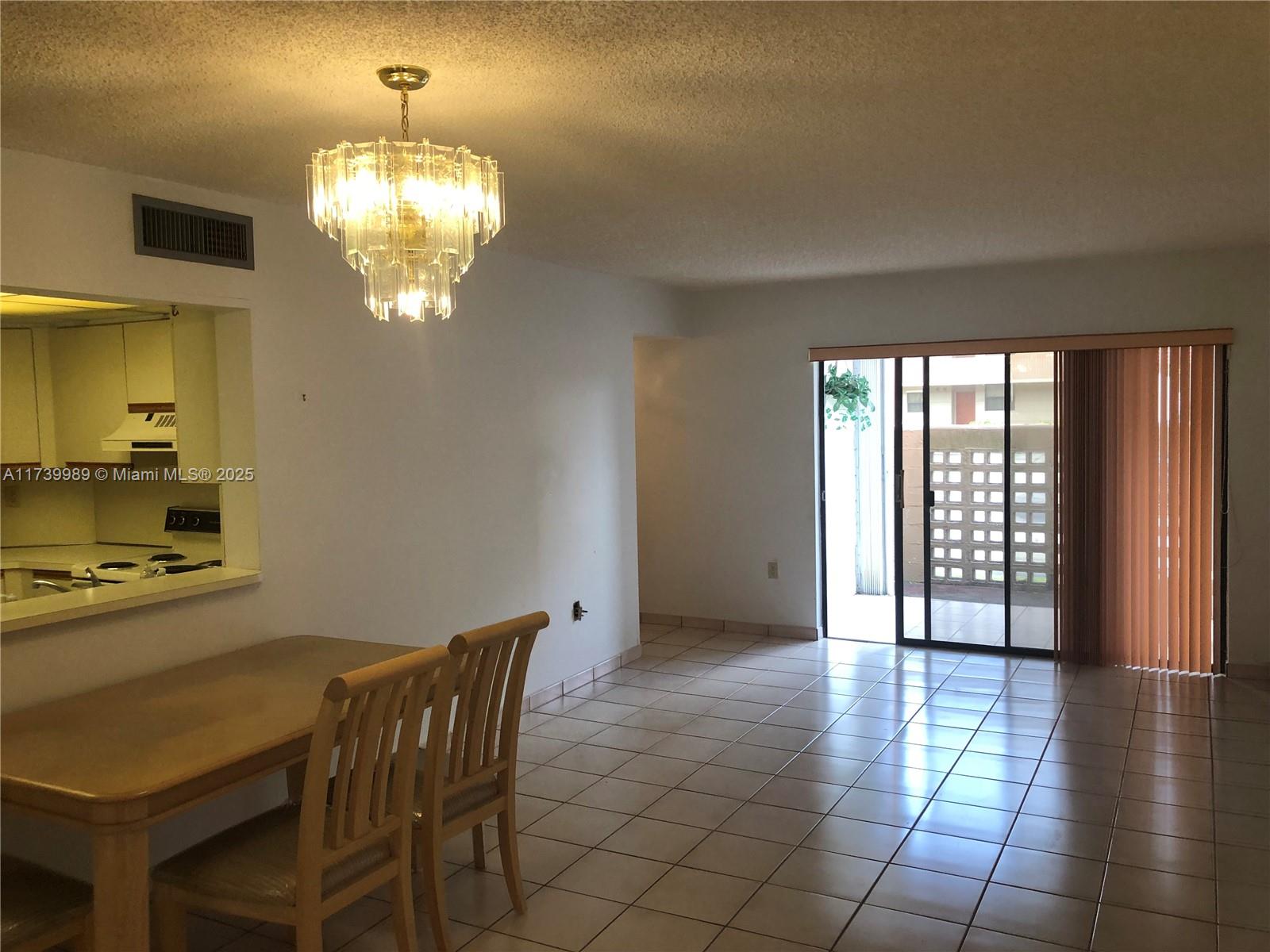 10249 NW 9th St Cir 110-8