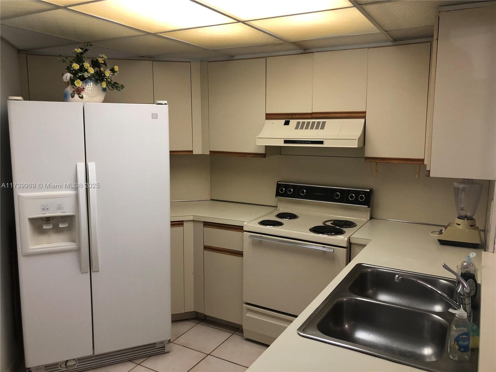 10249 NW 9th St Cir 110-8